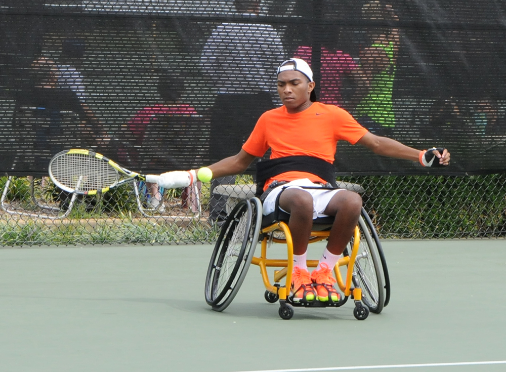 Kiland Holland-Simpa-Tennis